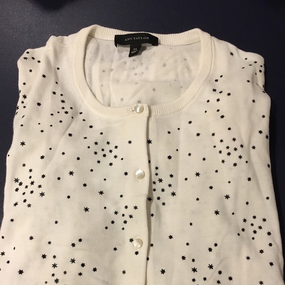 Ann Taylor cardigan sweater. - Picture 2 of 6